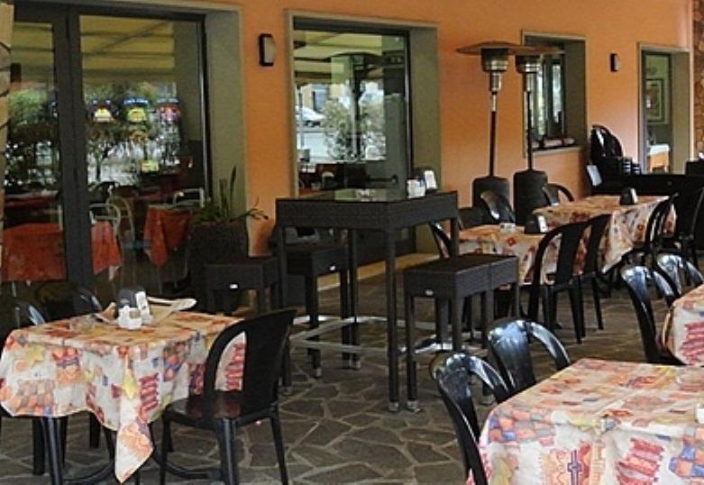 Hotel Arlecchino Castel San Pietro Terme Exterior foto